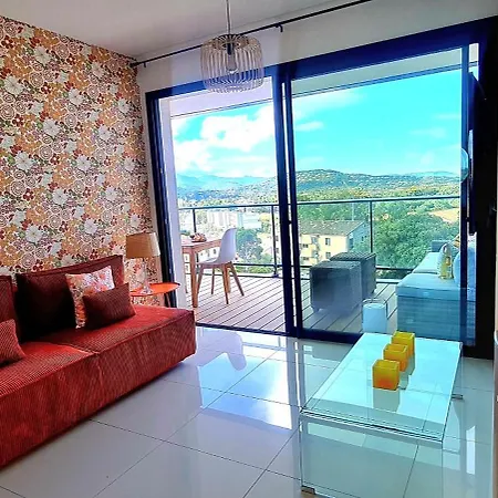 Aria Serena - Sejour Vue En Centre-ville - Classe 4 Etoiles