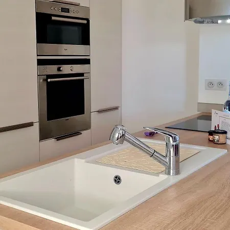 Aria Serena - Sejour Vue En Centre-ville - Classe 4 Etoiles