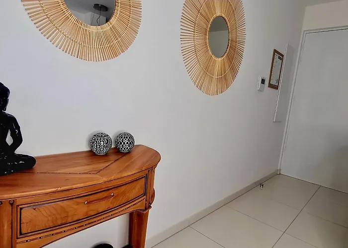 Appartement Aria Serena - Sejour Vue En Centre-ville - Classe 4 Etoiles