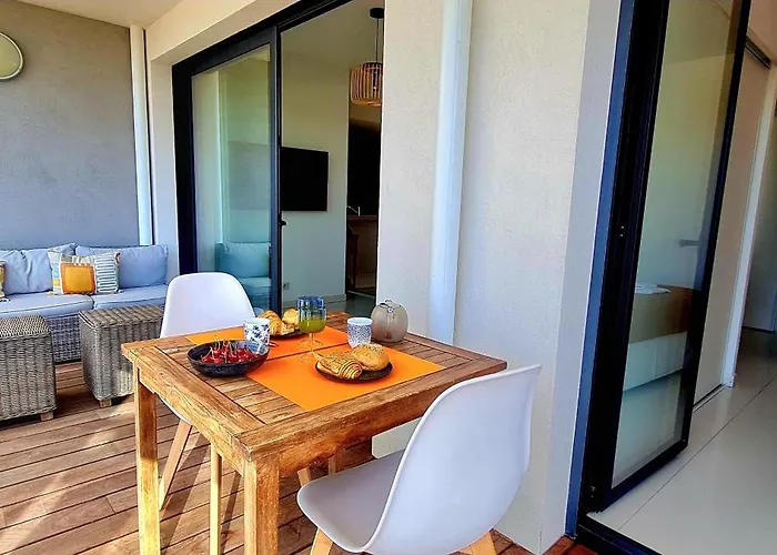 Aria Serena - Sejour Vue En Centre-ville - Classe 4 Etoiles Appartement *