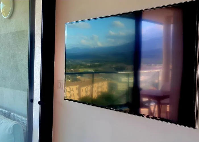 Appartement Aria Serena - Sejour Vue En Centre-ville - Classe 4 Etoiles *