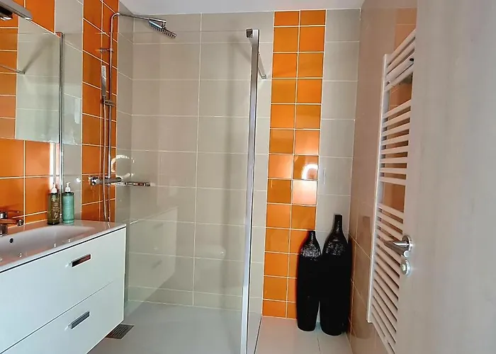 Aria Serena - Sejour Vue En Centre-ville - Classe 4 Etoiles *