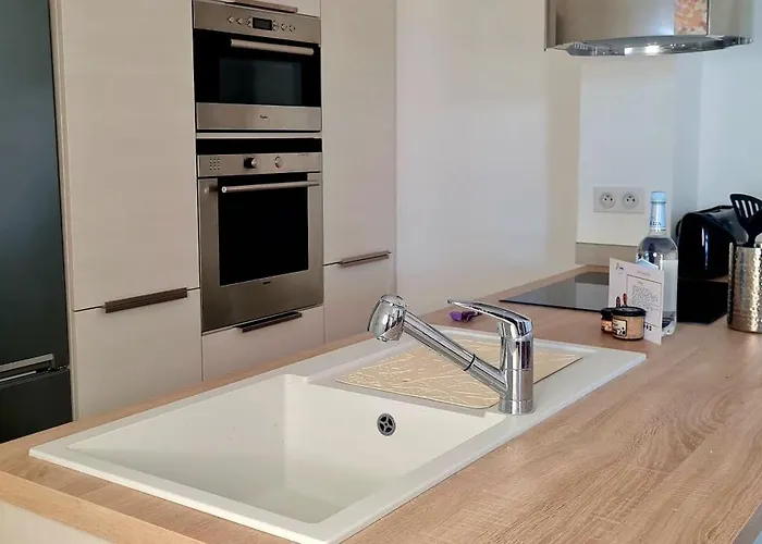 Aria Serena - Sejour Vue En Centre-ville - Classe 4 Etoiles